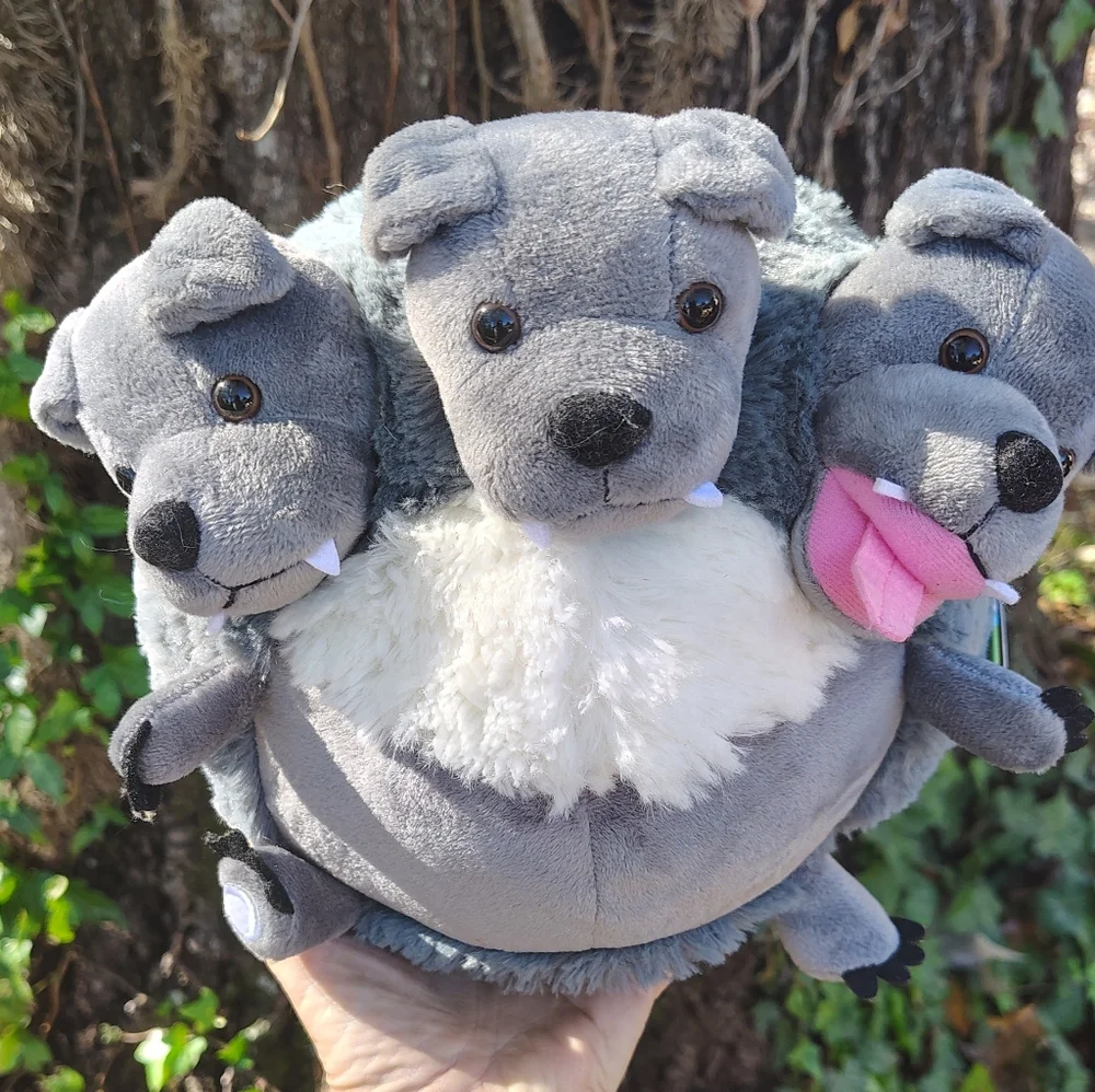 SQUISHABLE CERBERUS 3 HEADED DOGS ROUND 9" PLUSH NWT - Picture 4 of 8